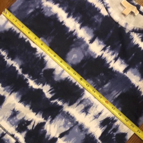 MICHAEL KORS Women’s Navy White Tie Dye Pullover Long Sleeve Crewneck Top Sz MD - Picture 9 of 14